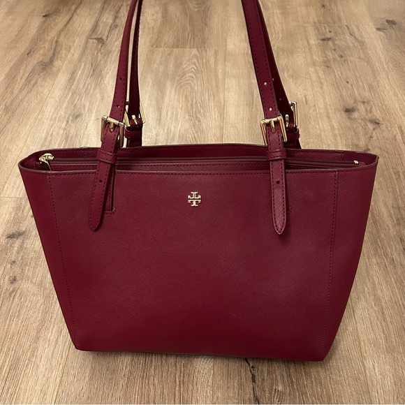Tory Burch Handbags - Tory Burch Tote Bag